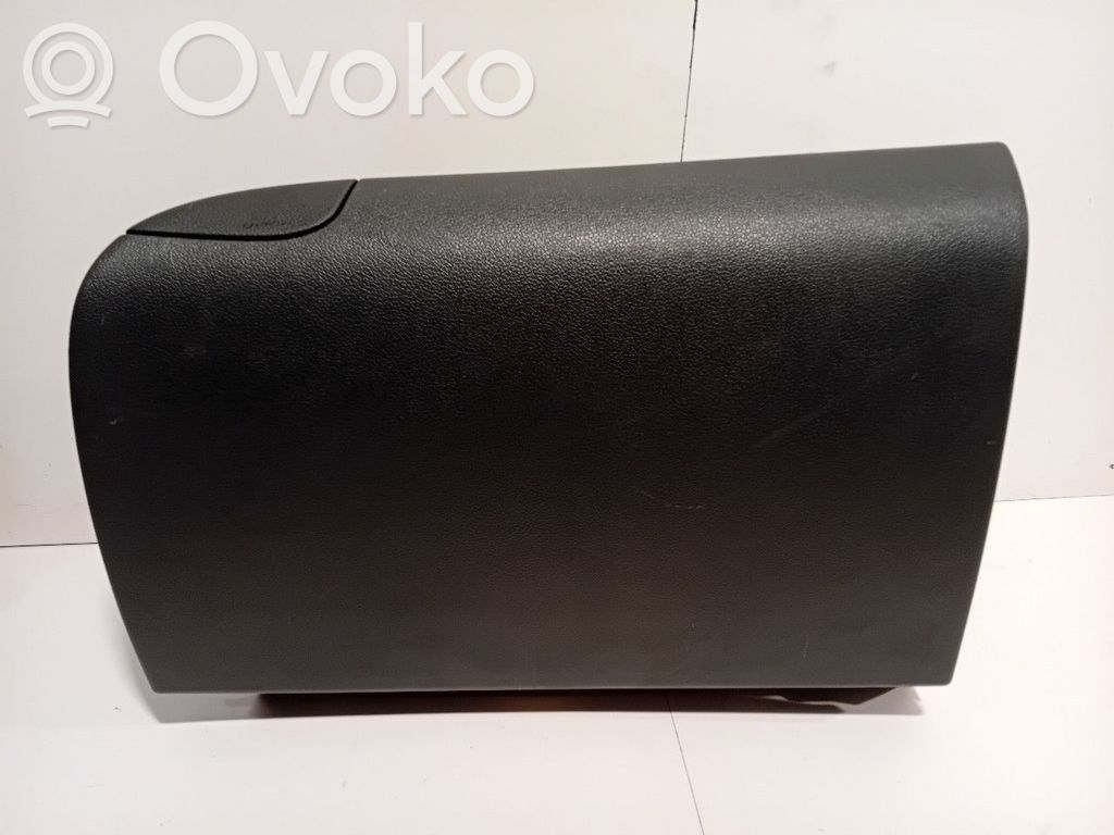 KIA Pro Cee'd II Glove box 