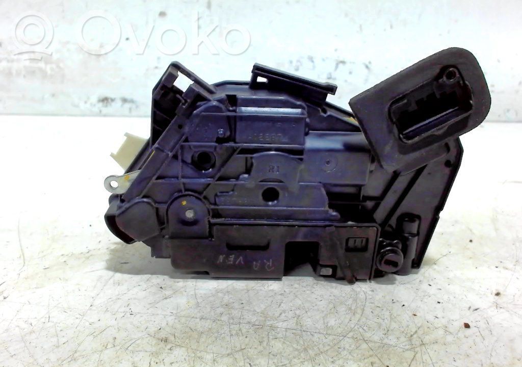 Zamek drzwi tylnych   6V0839016A