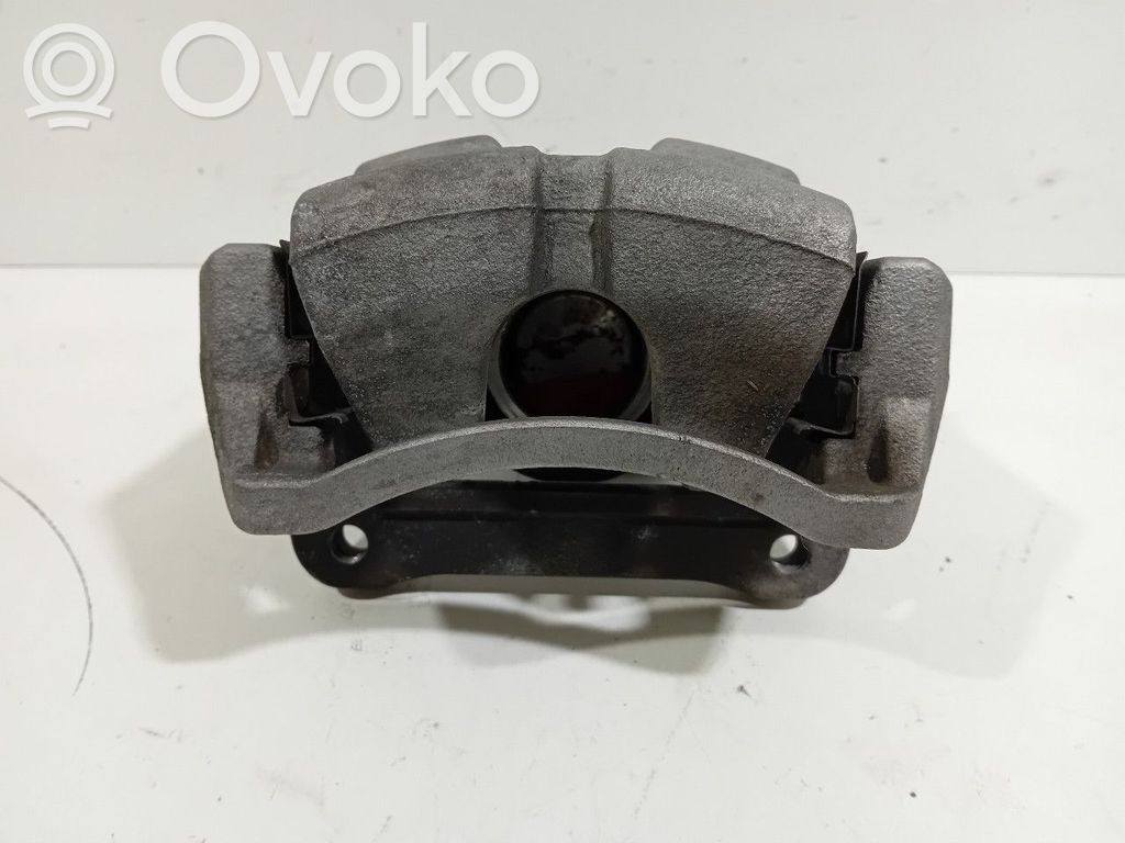 Volvo XC40 Передний суппорт 