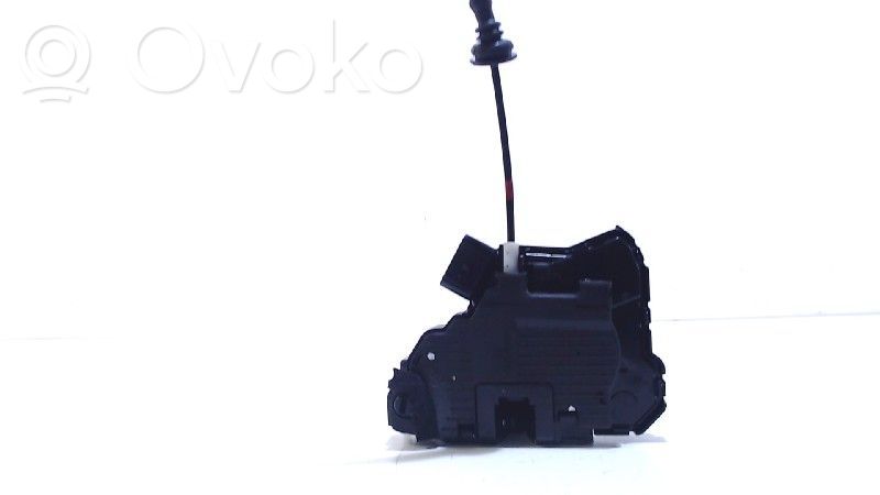 KIA Ceed Aizmugurē slēdzene 