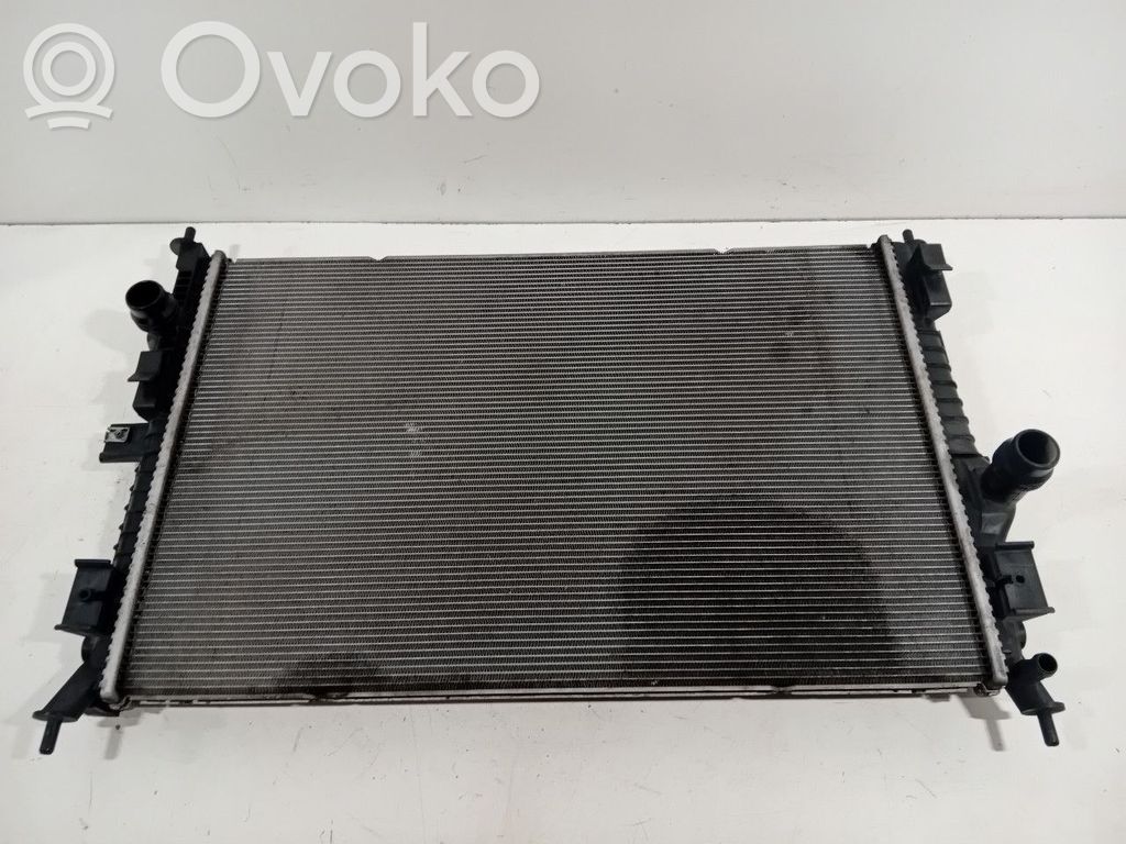 Peugeot 3008 II Coolant radiator 