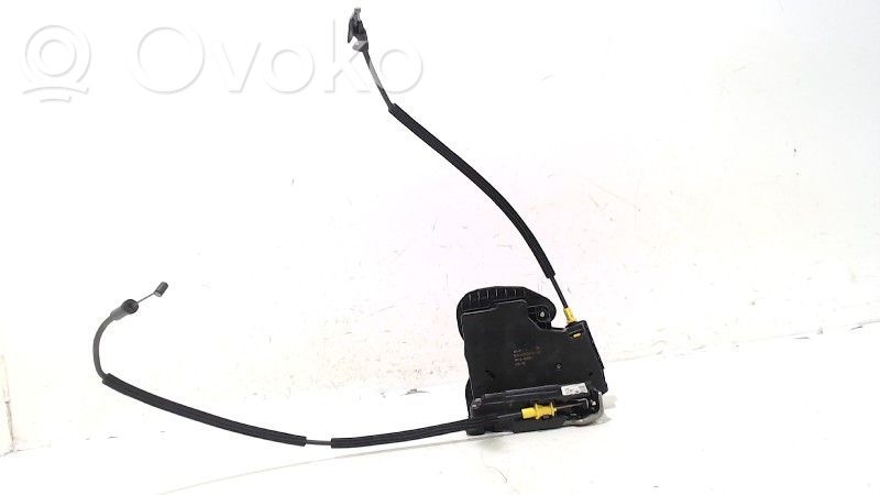 Opel Astra K Aizmugurē slēdzene 