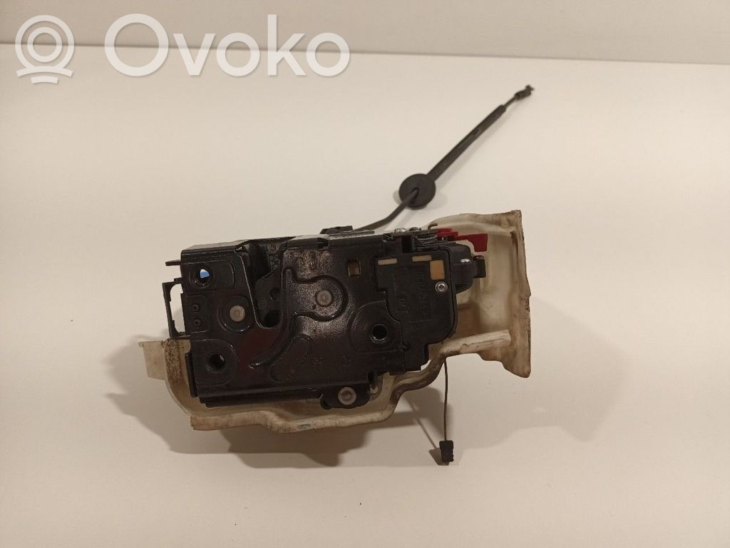 Volkswagen Golf VI Cerradura de puerta delantera 