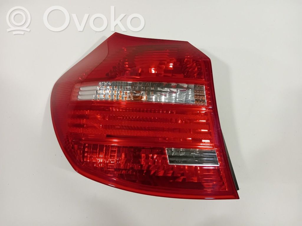 Rear/tail lights   718495505