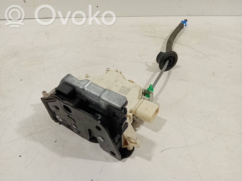 Audi A5 Zamek drzwi tylnych 