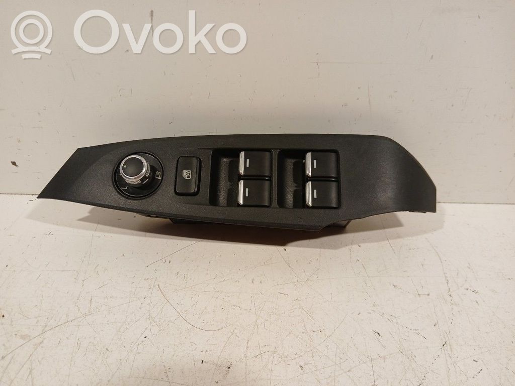 Mazda 6 Electric window control switch 