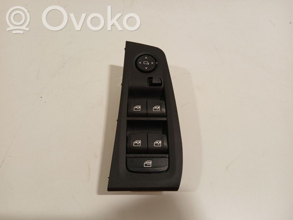 BMW 1 F40 Przyciski szyb 