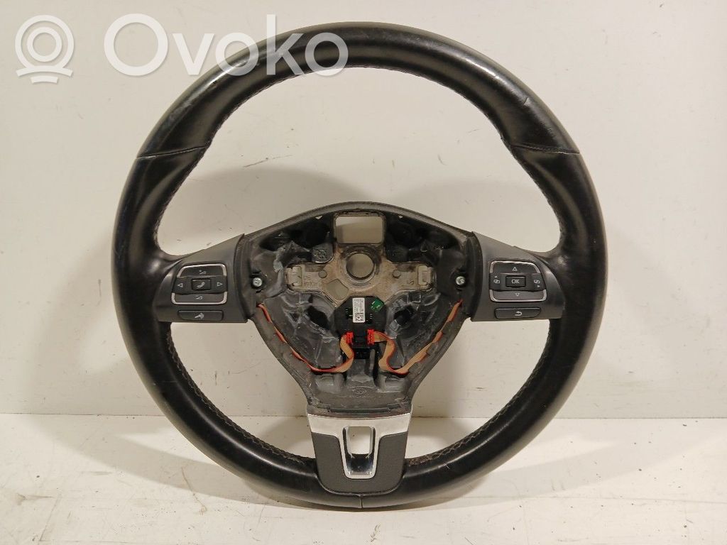 Volkswagen Golf VI Ohjauspyörä 