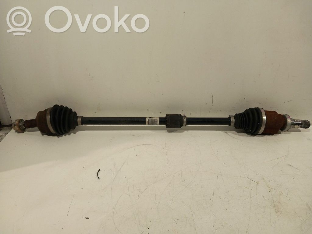 Opel Corsa E Półoś przednia 