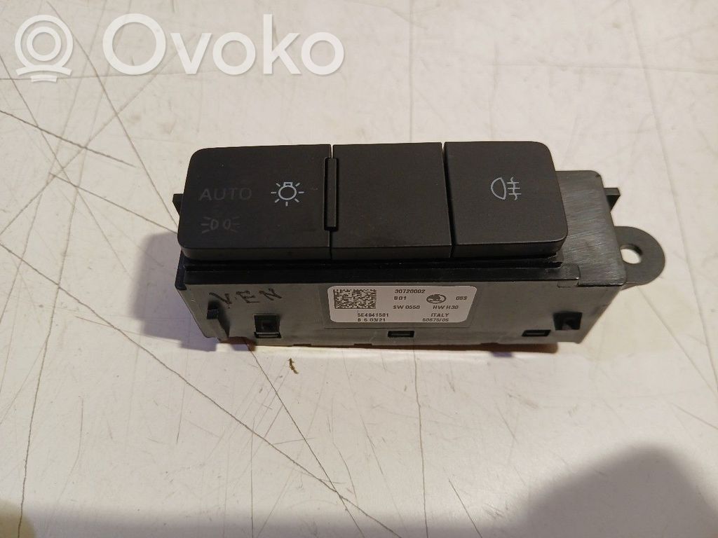 Skoda Enyaq iV Interrupteur d’éclairage 