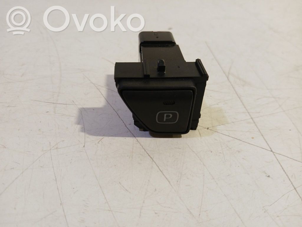 Toyota Prius (XW50) Przycisk hamulca ręcznego 