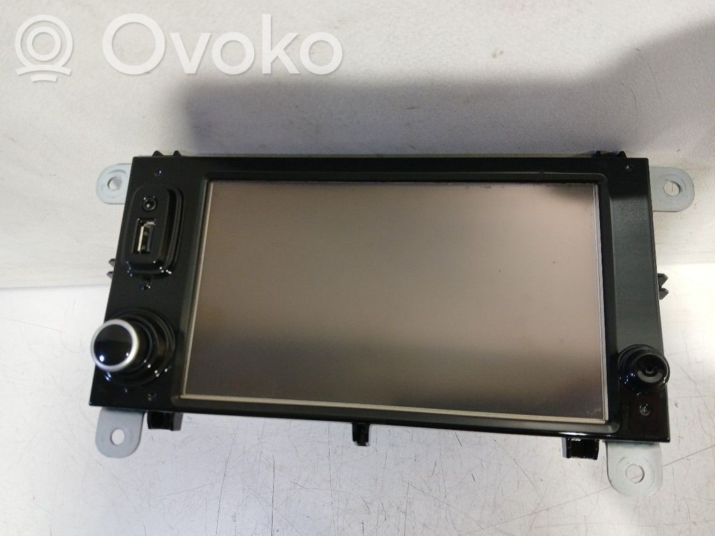 Renault Clio IV Radio/CD/DVD/GPS head unit 