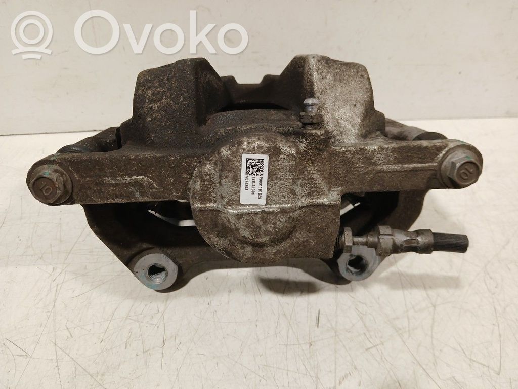 Lynk & co 01 Etujarrusatula 