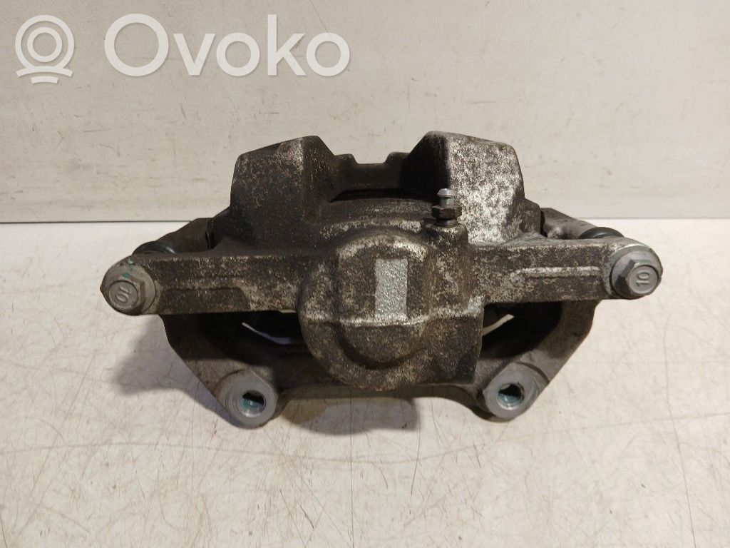 Lynk & co 01 Etujarrusatula 