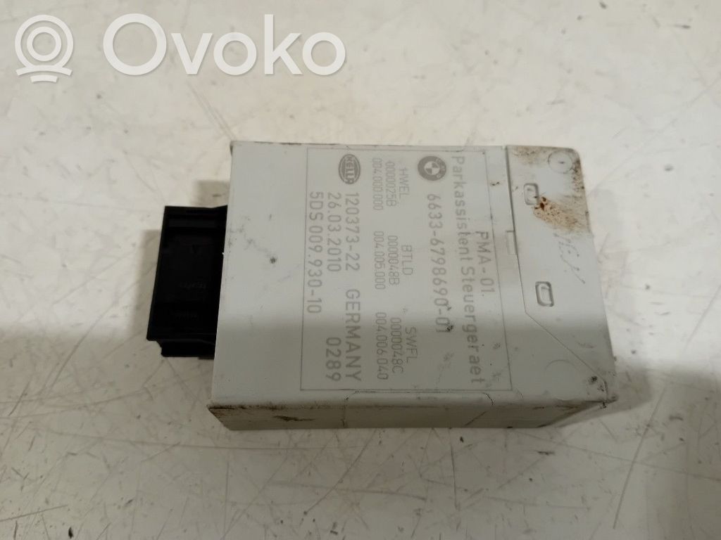 BMW 5 F10 F11 Pysäköintitutkan (PCD) ohjainlaite/moduuli 