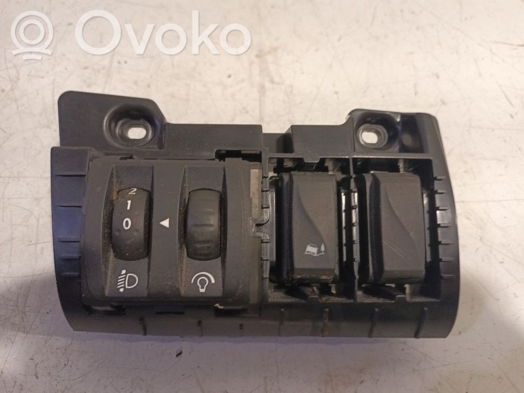 Opel Vivaro Comutator control nivel faruri 