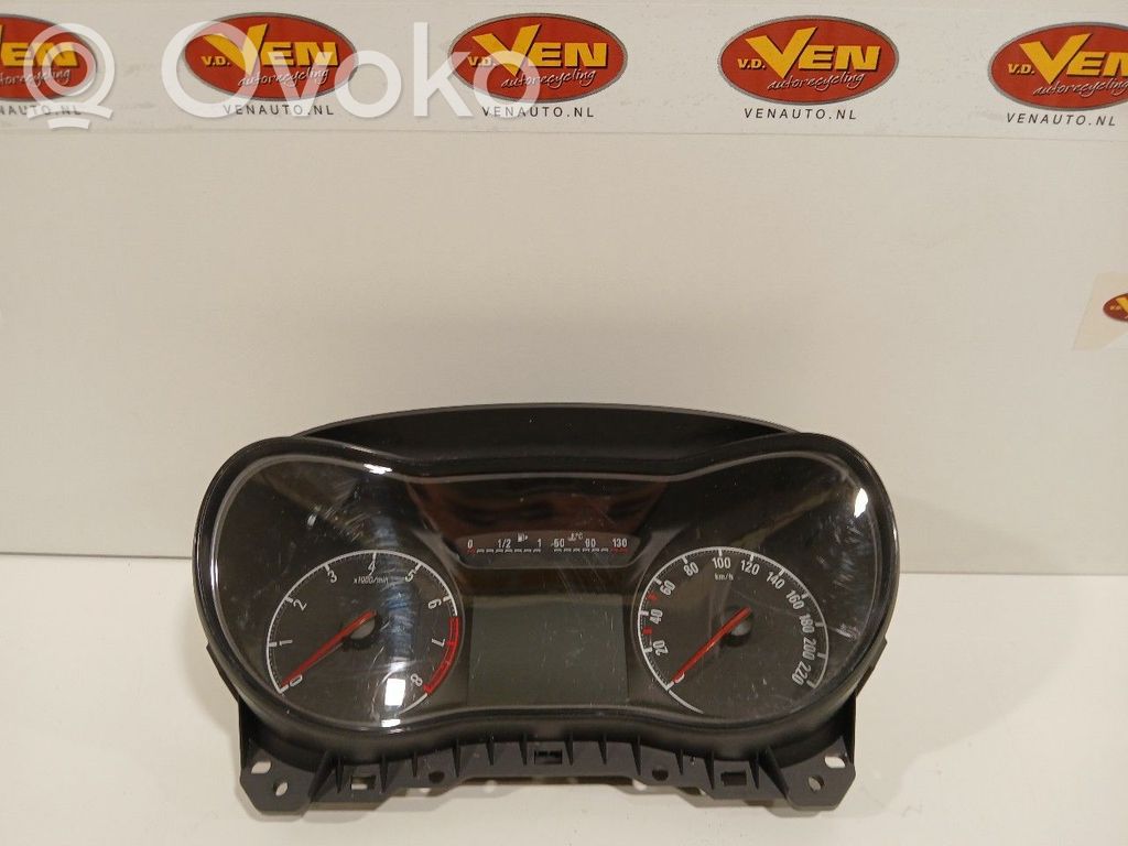 Opel Corsa E Speedometer (instrument cluster) 