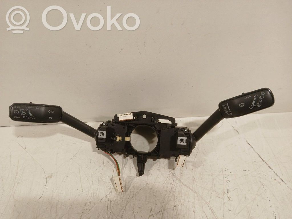 Skoda Octavia Mk3 (5E) Commodo, commande essuie-glace/phare