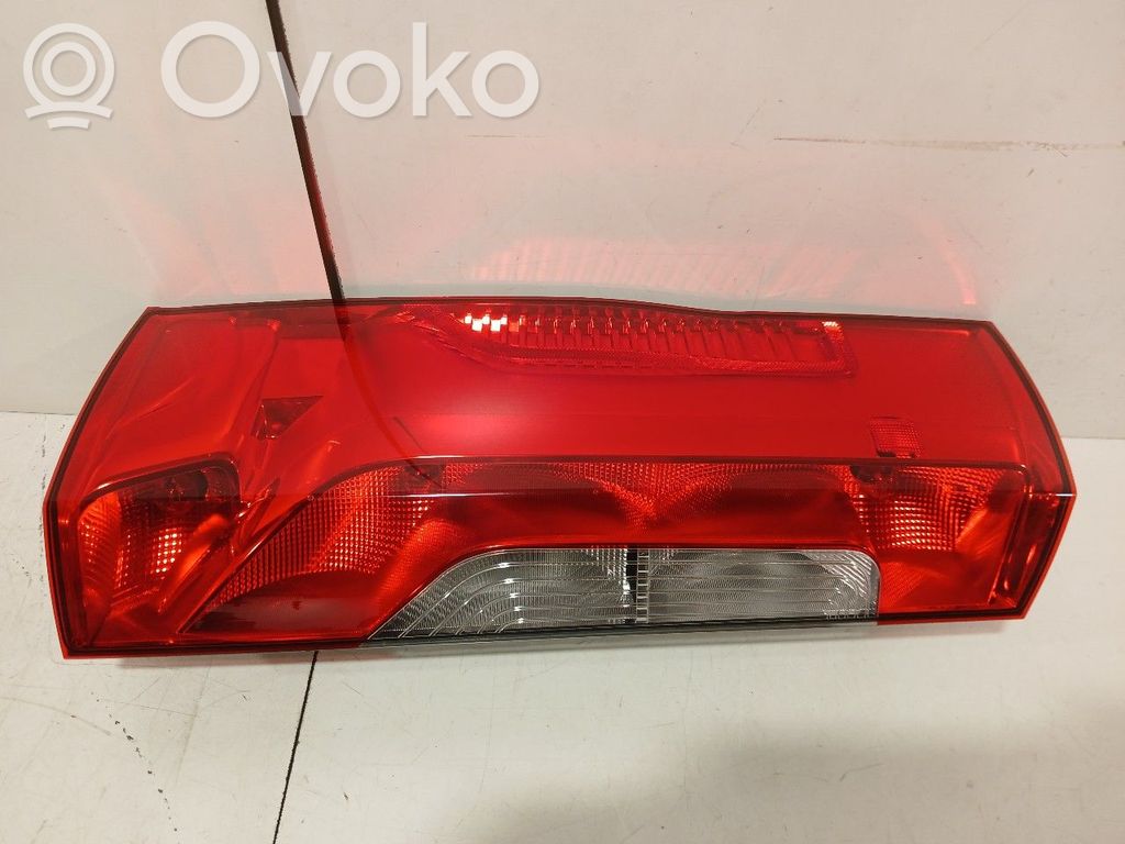 Mercedes-Benz Sprinter W907 W910 Lampa tylna 