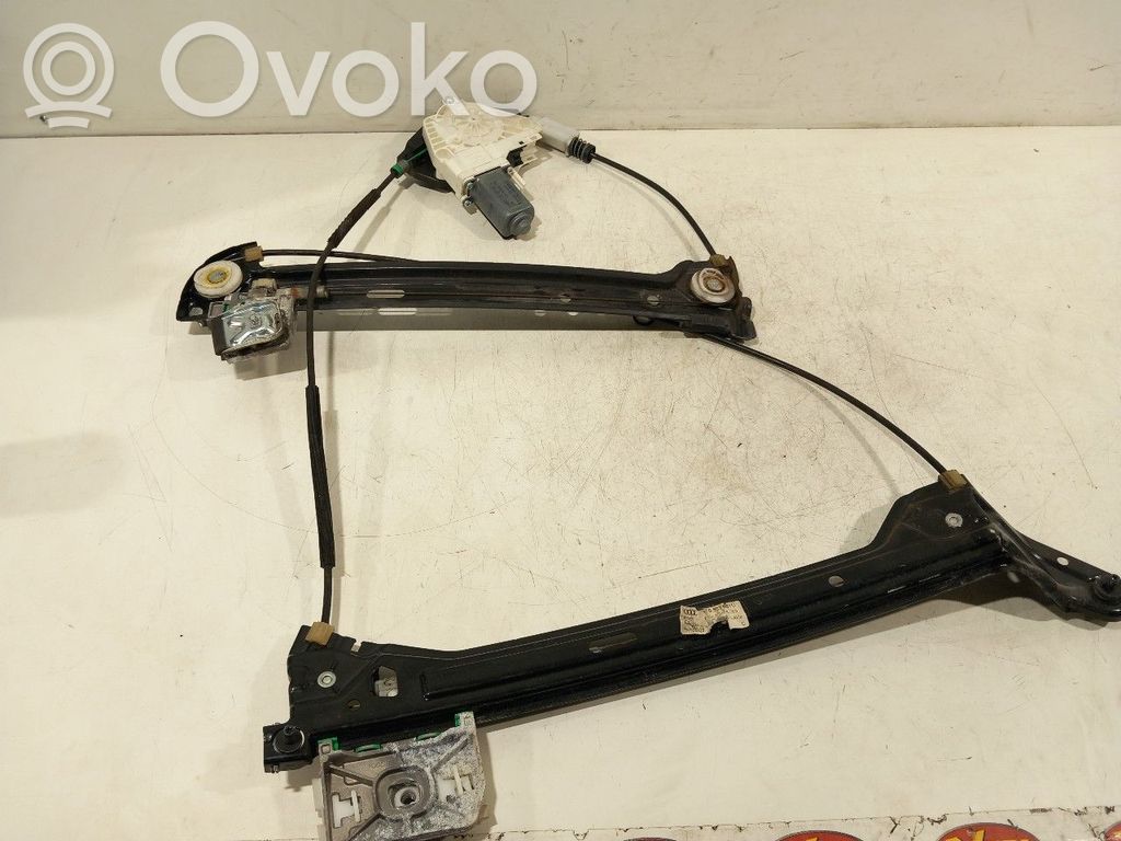 Audi A5 8T 8F Elektryczny podnośnik szyby drzwi przednich