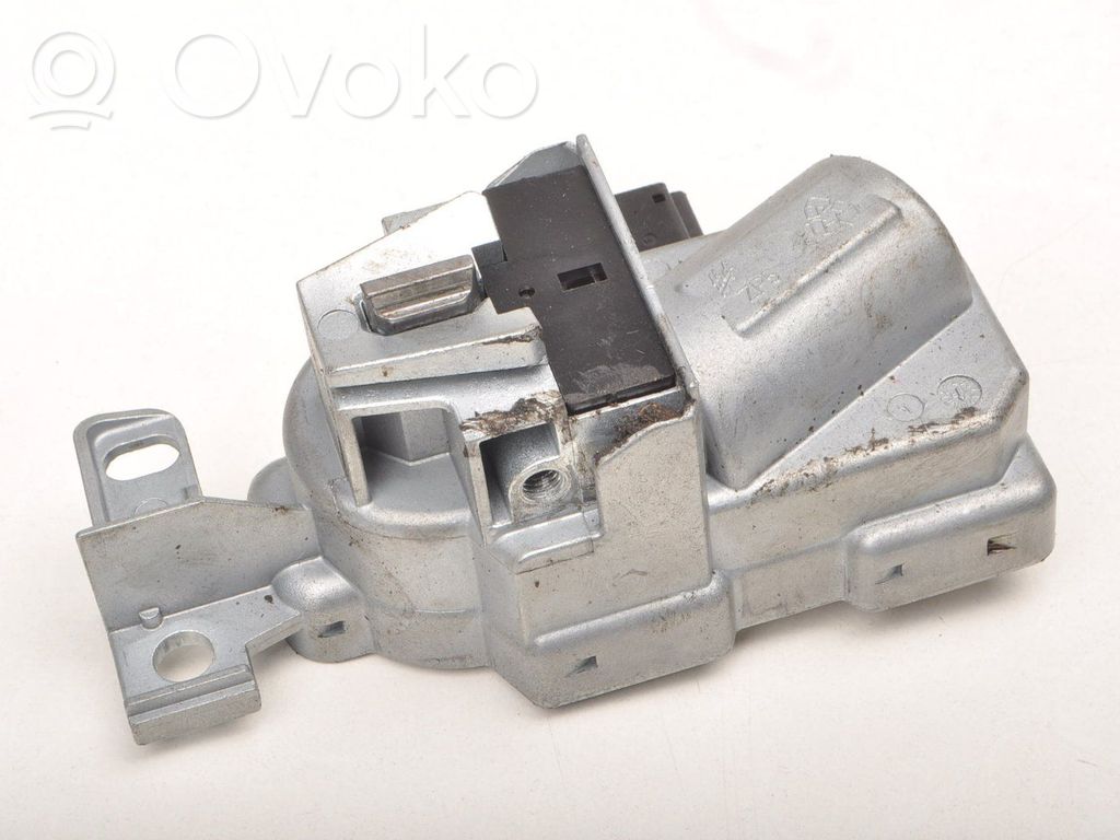 Volvo C30 Vairo užraktas 