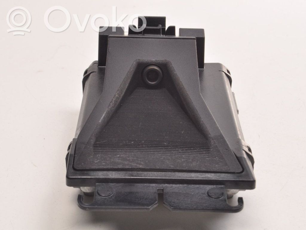 Volvo V40 Front bumper camera 