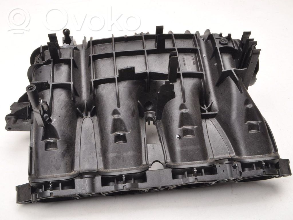 Kolektorius įsiurbimo   05E129709S