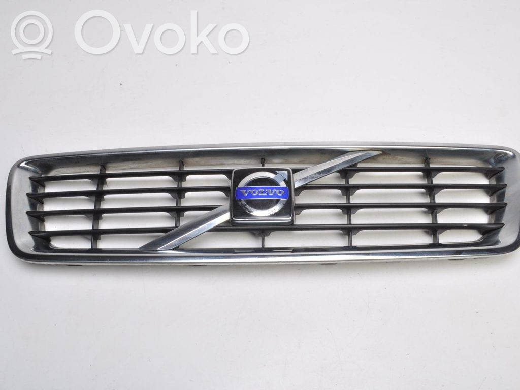 Volvo C30 Etusäleikkö 