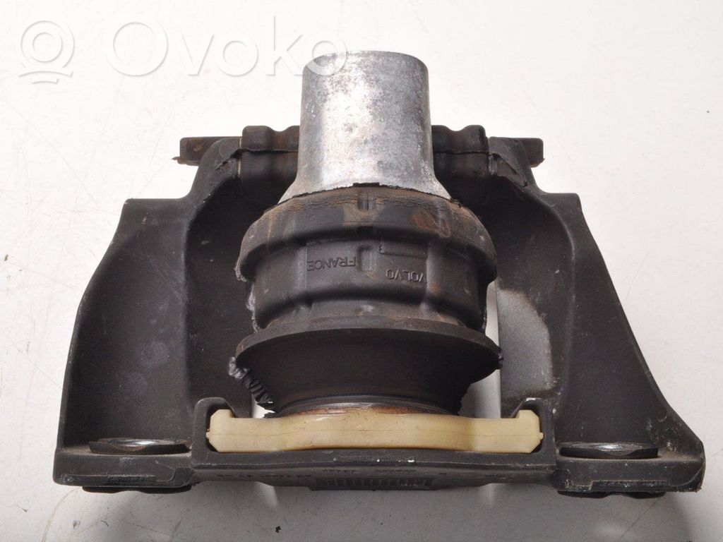 Engine mounting bracket   32137496