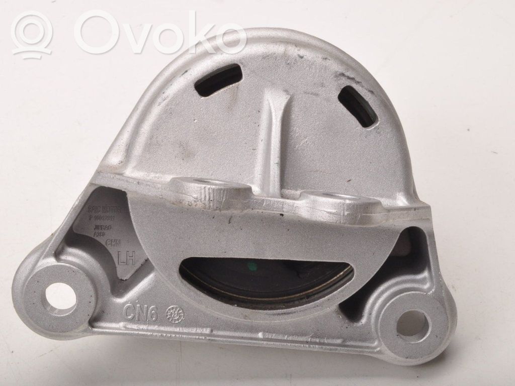 MG HS Engine mounting bracket 