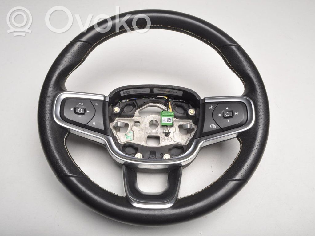 Volvo XC40 Ohjauspyörä 