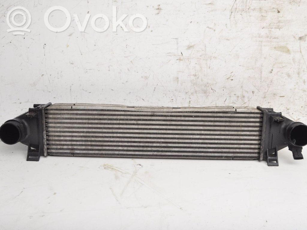 Volvo V70 Interkūlerio radiatorius 