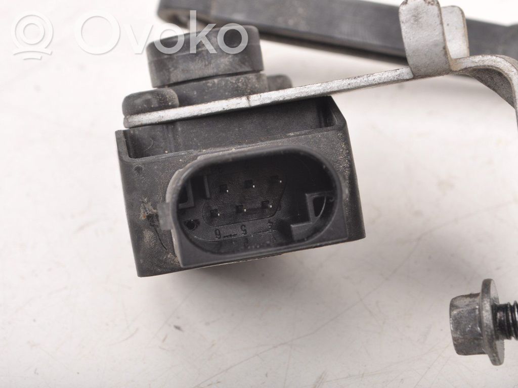Augstuma sensors (priekšējo lukturu)   32221477
