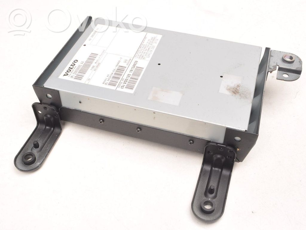 Volvo S60 Sound amplifier 