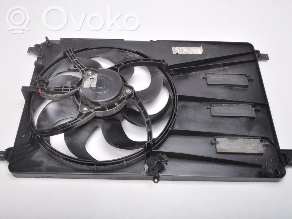 Volvo V40 Elektryczny wentylator chłodnicy 