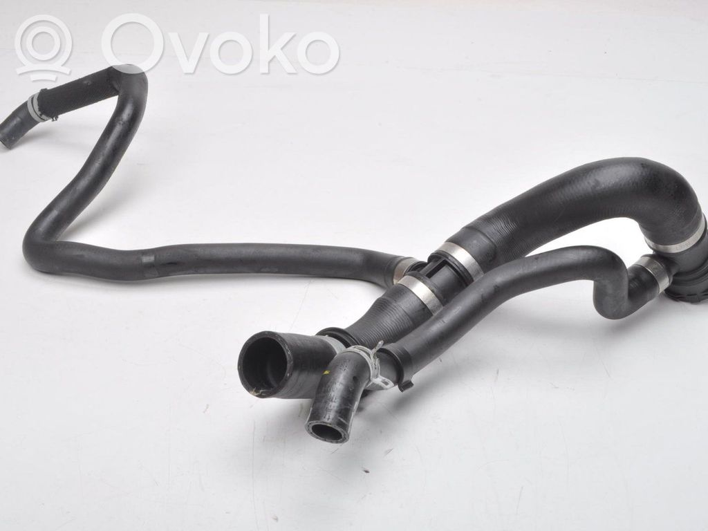 Volvo V60 Engine coolant pipe/hose 