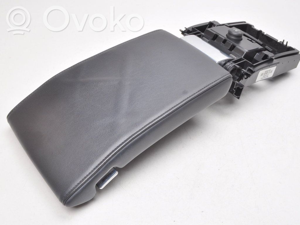 Armrest   31291155