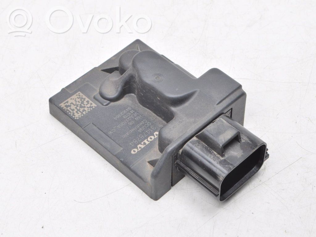 Volvo XC60 Fuel pump relay 