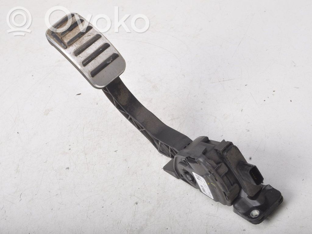 Volvo V40 Accelerator throttle pedal 