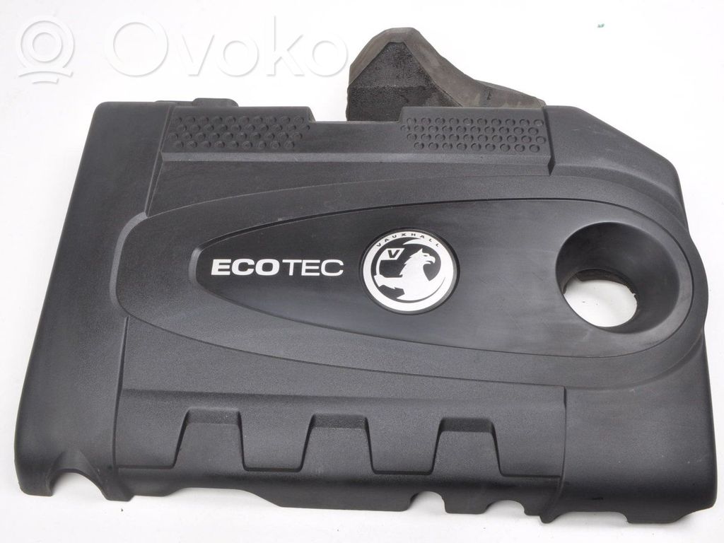 Opel Astra J Capac protecție motor 
