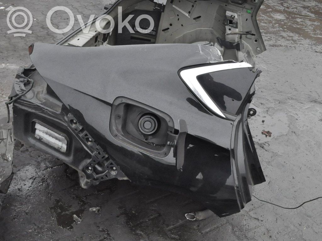 Panel lateral trasero