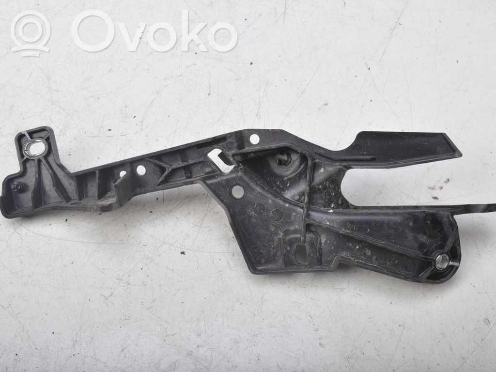 Engine mount bracket   32246463