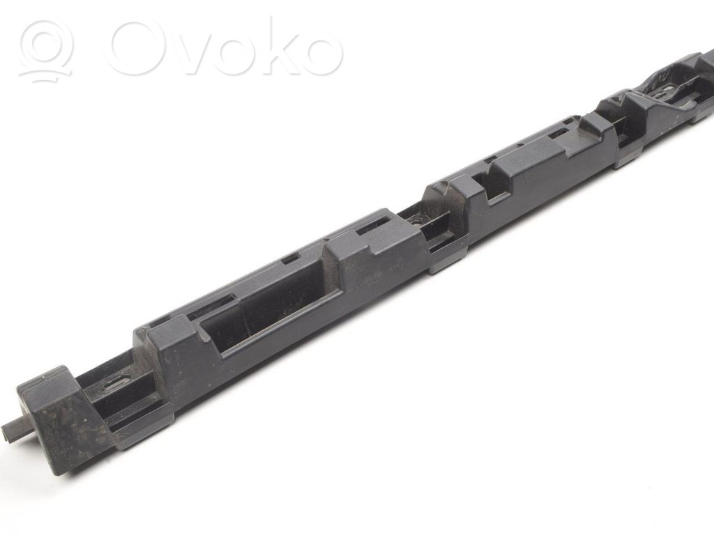 Engine mount bracket   31448920