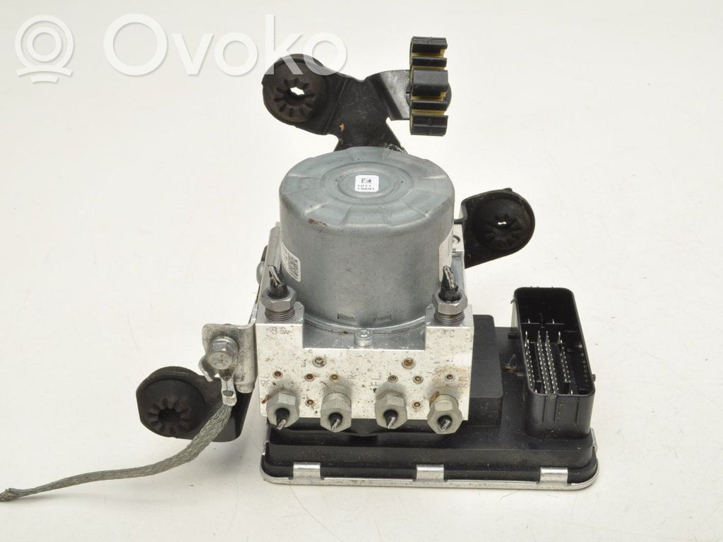 Volvo V60 ABS Pump 