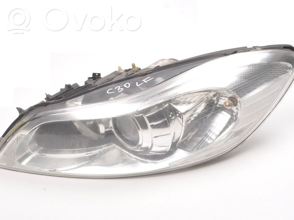 Volvo C30 Lampa przednia 