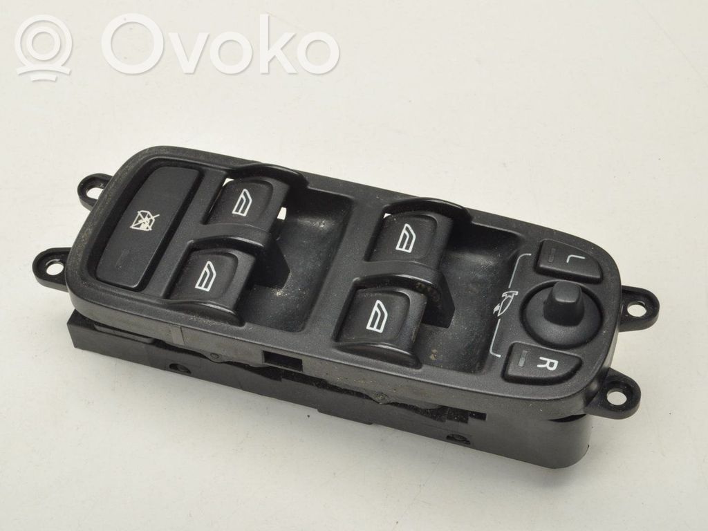 Volvo S40 Quarter vent window switch 