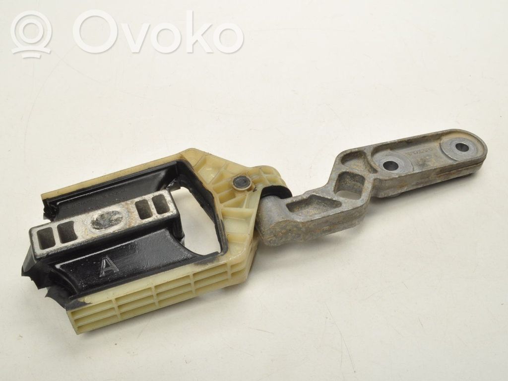 Engine mounting bracket   31480554