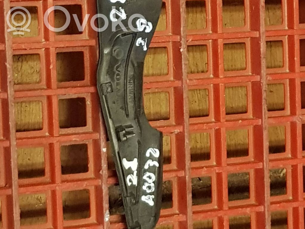 Volvo XC90 Fender end trim 