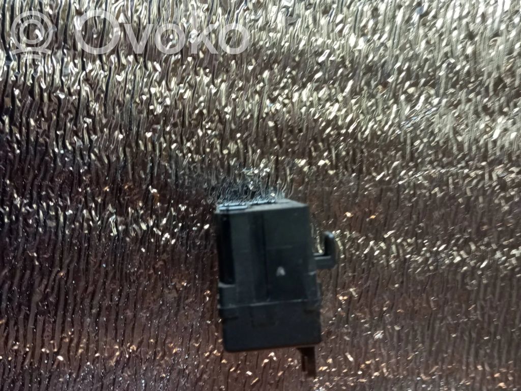 Volvo S60 Seat control module 