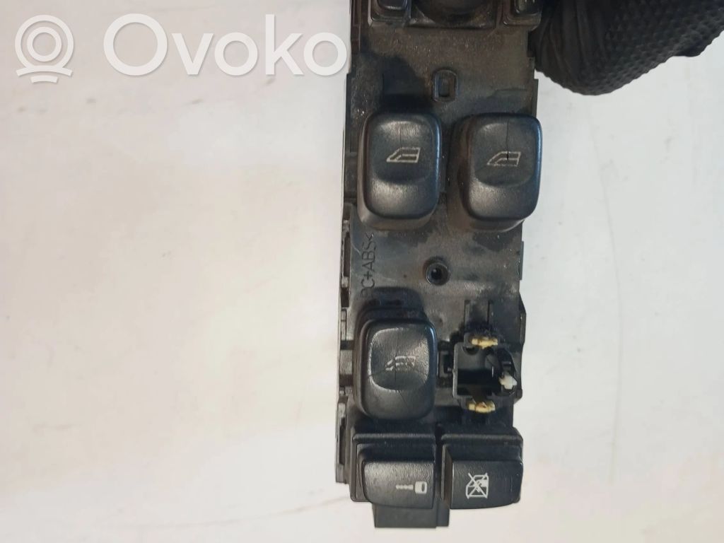 Volvo V70 Electric window control switch 
